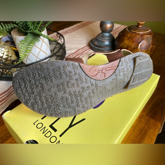 EUC Fly London Bian Brown Leather Sandals - Picture 5 of 8
